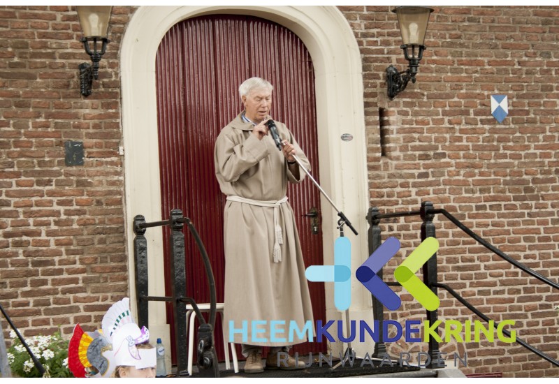 12 -7-2015 Onthulling grafsteen Herwen Coll. P.Snip- HKR (23)